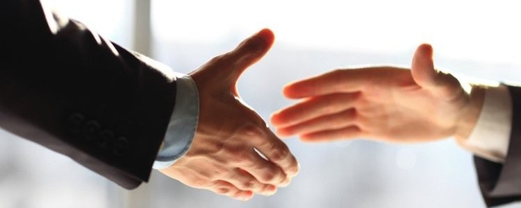 Why its best to sell with a registered estate agent