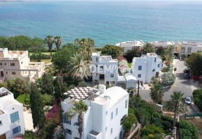 Ekskluzywne Wille na Sprzedaż i Wynajem w Pafos, Cypr